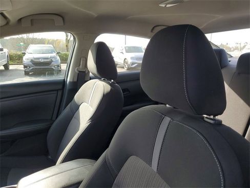 Used 2025 Nissan Sentra SV image 16