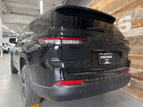 New 2025 Jeep Grand Cherokee L Altitude image 22