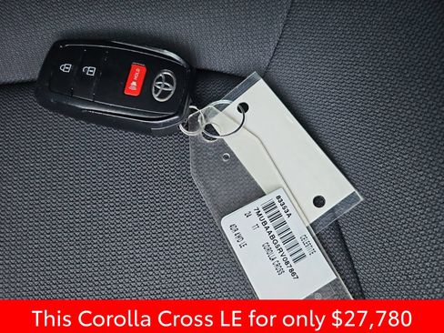 Used 2024 Toyota Corolla Cross LE w/ Moonroof Package AWD/4WD image 21