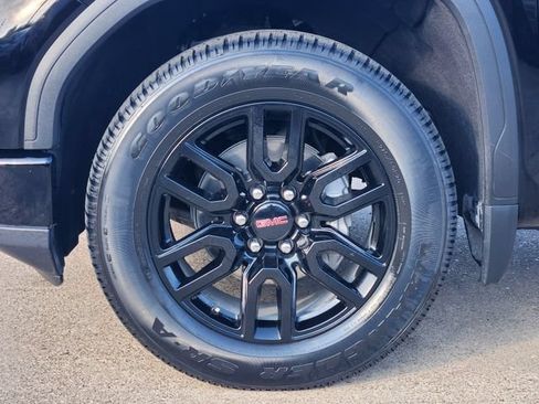 Used 2024 GMC Sierra 1500 Elevation RWD image 10