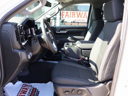 New 2026 GMC Sierra 1500 Elevation image 14