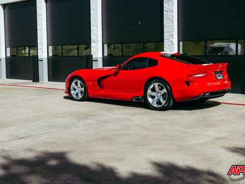 Used 2014 SRT Viper SRT-10 w/ Grand Touring Package RWD image 66