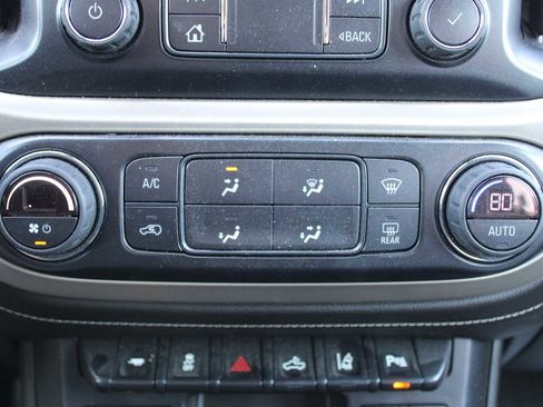 Used 2021 GMC Canyon Denali image 16