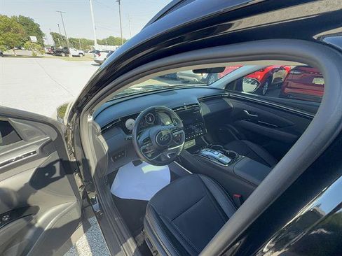 Used 2024 Hyundai Tucson Limited AWD/4WD image 13