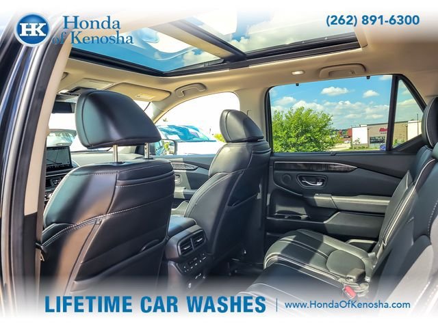 Used 2023 Honda Pilot Elite image 13