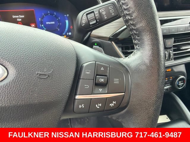 Used 2020 Ford Escape Titanium AWD/4WD image 14