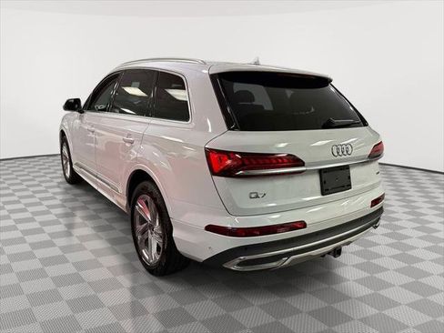 Used 2023 Audi Q7 2.0T Premium w/ Convenience Package AWD/4WD image 4