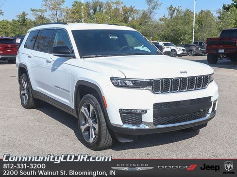 New 2025 Jeep Grand Cherokee L Limited AWD/4WD image 1