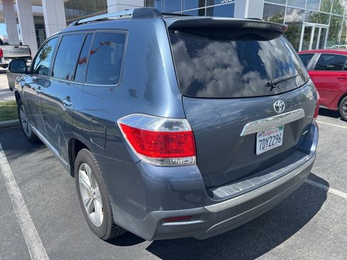 Used 2013 Toyota Highlander Limited image 4