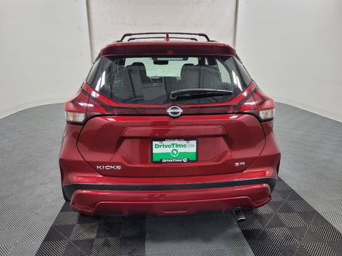 Used 2022 Nissan Kicks SR w/ Interior Electronics Package FWD image 6