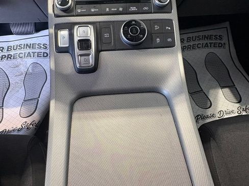Used 2023 Hyundai Palisade SE AWD/4WD image 23