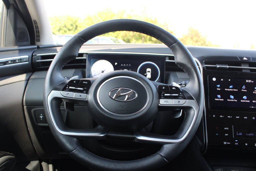 Used 2024 Hyundai Tucson Limited AWD/4WD image 19