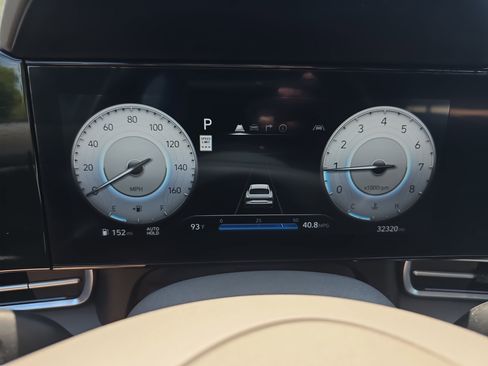 Used 2024 Hyundai Elantra SEL w/ Convenience Package FWD image 18