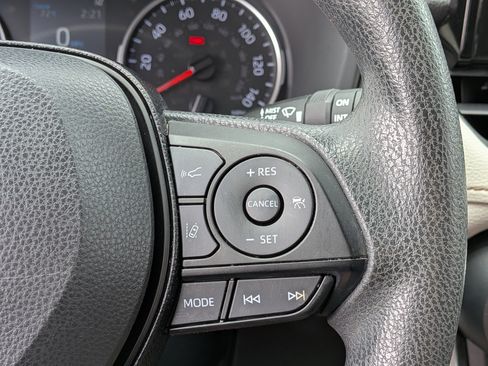 Used 2019 Toyota RAV4 XLE w/ Convenience Package image 27