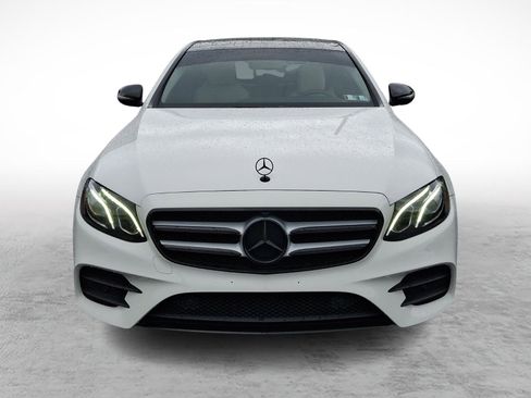 Used 2020 Mercedes-Benz E 350 4MATIC Sedan image 2