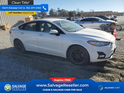 Used 2019 Ford Fusion SE w/ Equipment Group 151A image 5