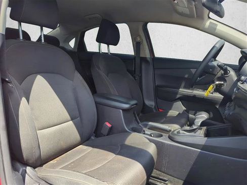Used 2021 Kia Forte LXS FWD image 28