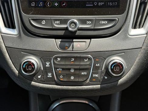 Used 2025 Chevrolet Malibu LT FWD image 26