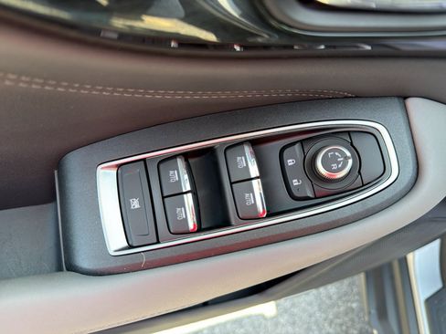 Certified 2025 Subaru Outback Limited AWD/4WD image 12