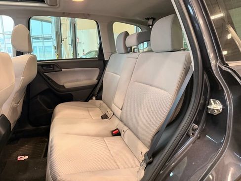 Used 2018 Subaru Forester 2.5i Premium AWD/4WD image 9