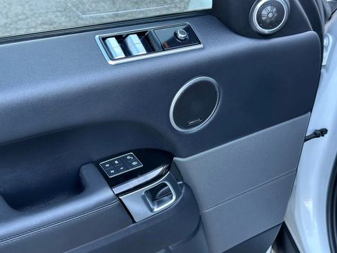 Used 2018 Land Rover Range Rover Sport HSE image 12
