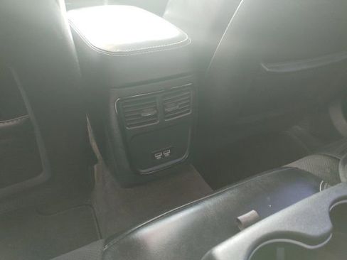 Used 2017 Chrysler 300 S w/ 300S Premium Group image 12