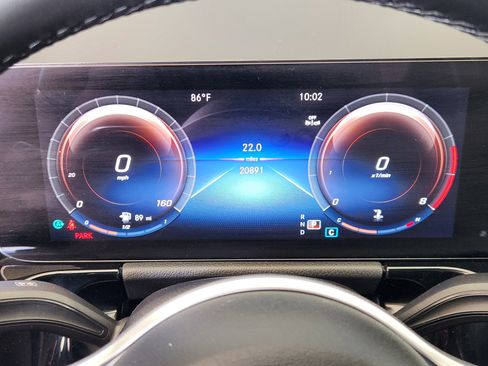 Used 2023 Mercedes-Benz GLA 250 4MATIC image 17