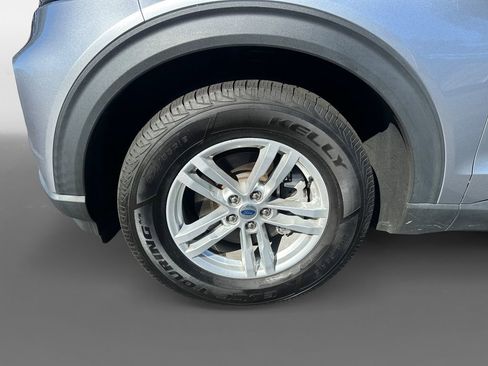 Used 2022 Ford Explorer XLT w/ Class IV Trailer Tow Package image 15