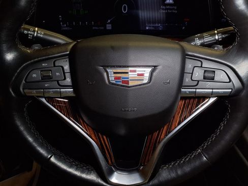Certified 2022 Cadillac Escalade ESV Premium Luxury AWD/4WD image 7