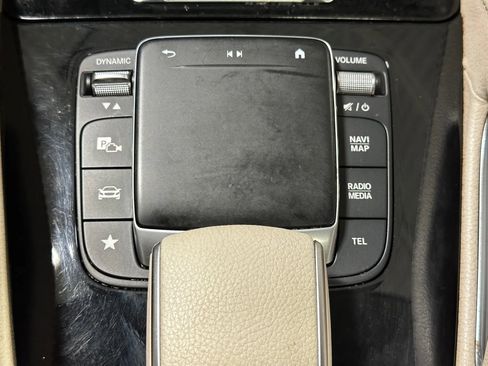 Used 2023 Mercedes-Benz GLE 350 GLE 350 4MATIC Sport Utility 4 w/ Premium Package image 47