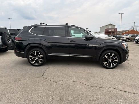 Used 2024 Volkswagen Atlas SEL Premium R-Line image 6