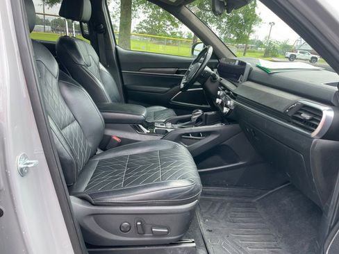 Used 2024 Kia Telluride SX Prestige X-Pro AWD/4WD image 17