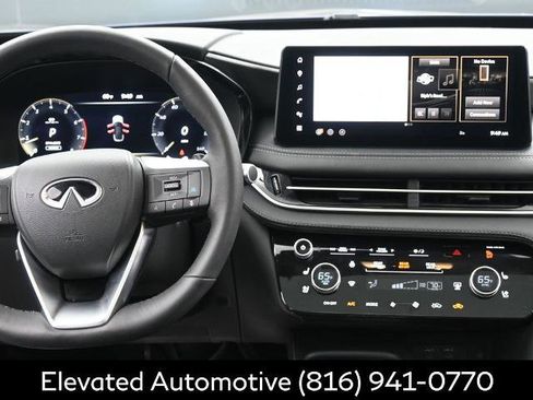 Certified 2026 INFINITI QX60 Luxe w/ Family Package AWD/4WD image 13
