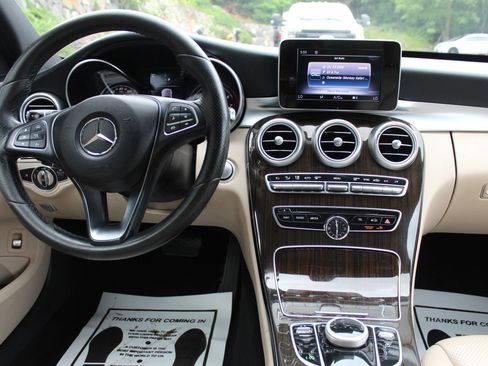 Used 2018 Mercedes-Benz C 300 C 300 4MATIC Sedan 4D image 19