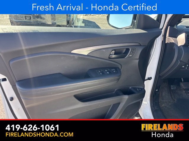 Used 2025 Honda Passport EX-L image 10