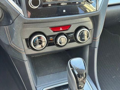 Used 2022 Subaru Crosstrek 2.5i Limited w/ Popular Package #4 image 14