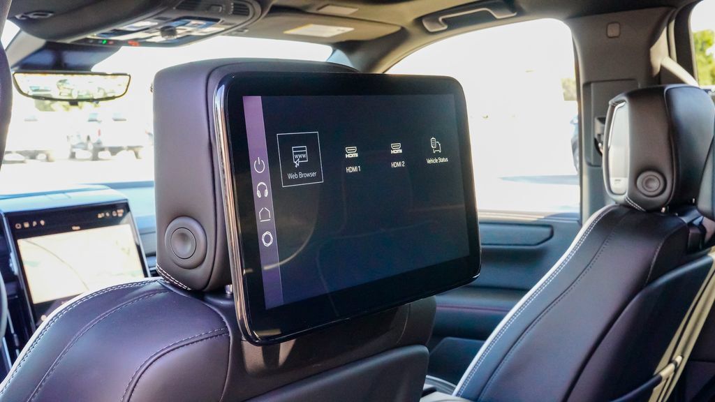 New 2026 GMC Yukon XL AT4 Ultimate AWD/4WD image 10
