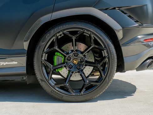 Used 2024 Lamborghini Urus Performante AWD/4WD image 20