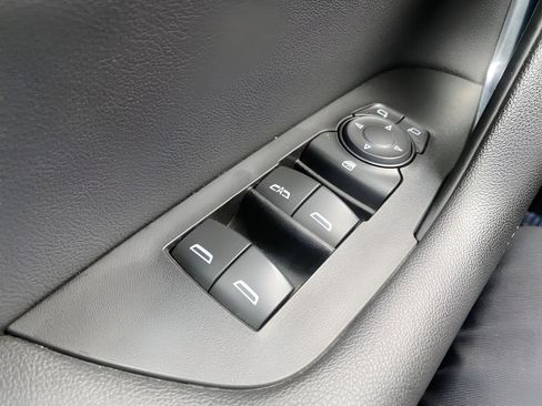Used 2020 Chevrolet Blazer LT AWD/4WD image 18