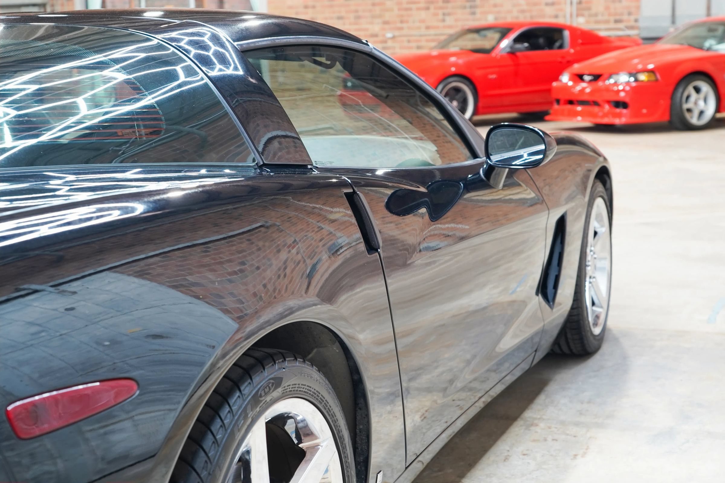 Used 2007 Chevrolet Corvette Coupe w/ Preferred Equipment Group RWD image 15