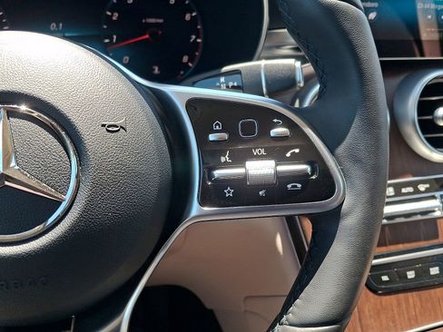 Used 2022 Mercedes-Benz GLC 300 4MATIC image 22