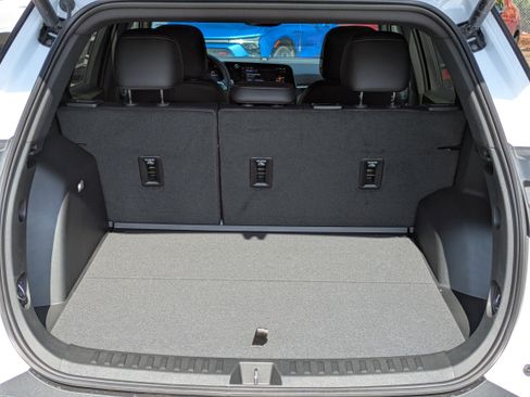 New 2026 Chevrolet Equinox LT w/ Convenience Package II image 7