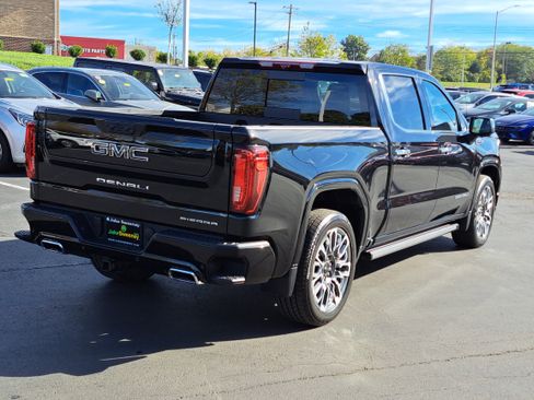 Used 2025 GMC Sierra 1500 Denali Ultimate image 4