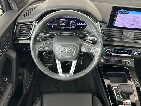 Used 2023 Audi SQ5 Premium Plus w/ Premium Plus Package image 13