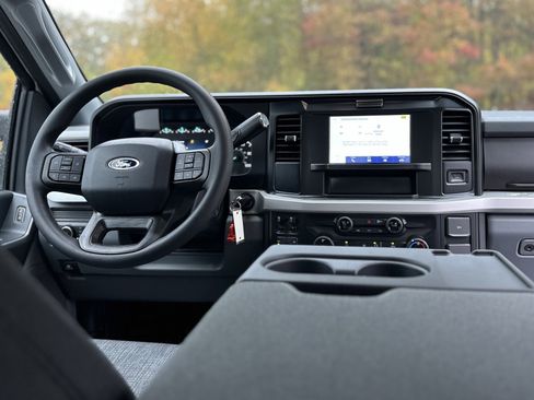 New 2026 Ford F250 XLT image 2