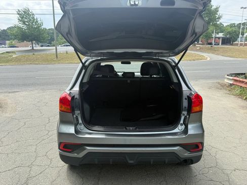 Used 2018 Mitsubishi Outlander Sport SE AWD/4WD image 9
