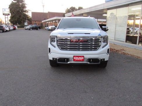 Used 2026 GMC Sierra 1500 Denali image 3