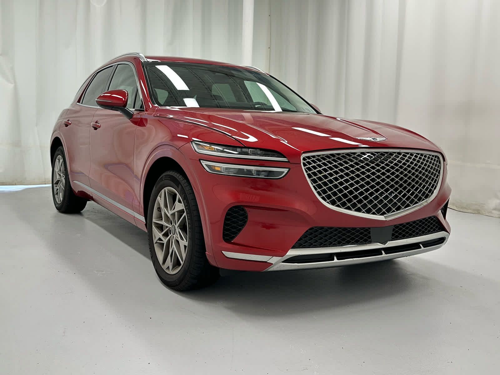 Used 2025 Genesis GV70 2.5T AWD/4WD image 2