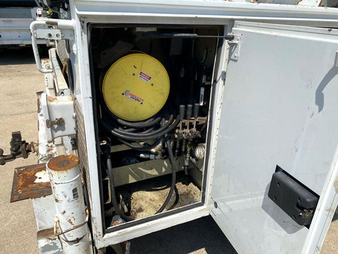 Used 2011 Ford F550 2WD Regular Cab Super Duty w/ Payload Upgrade Pkg image 32