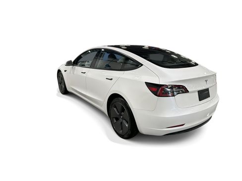 Certified 2023 Tesla Model 3 Standard Range RWD image 4